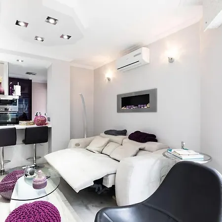 Lujoso Piso Lägenhet *